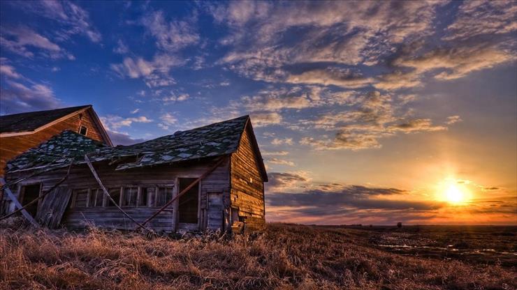 Tapety na pulpit HD - house_in_the_fields-1920x1080.jpg