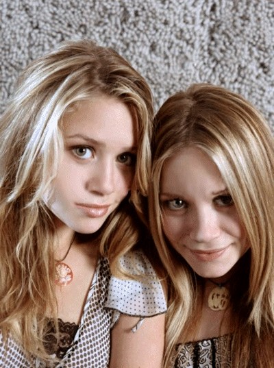 Bliźniaczki Olsen - Ashley And Mary-Kate Olsen KaZaA.jpg