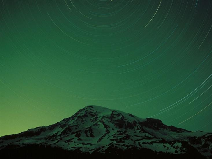 różne tapety - Star Trails, Mount Rainier, Washington.jpg