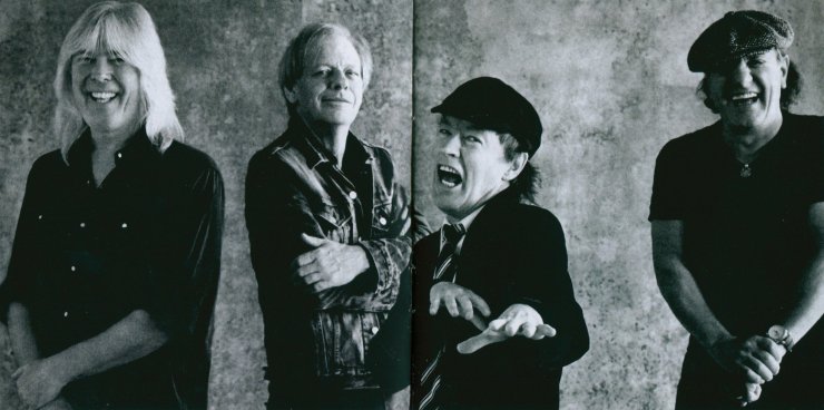 Cover - ACDC-Rock_Or_Bust-3-Booklet.jpg