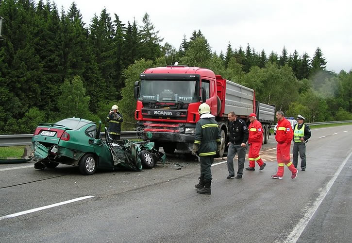 Tragiczne wypadki tylko dla ludzi o mocnych nerwach - P6080041.jpg