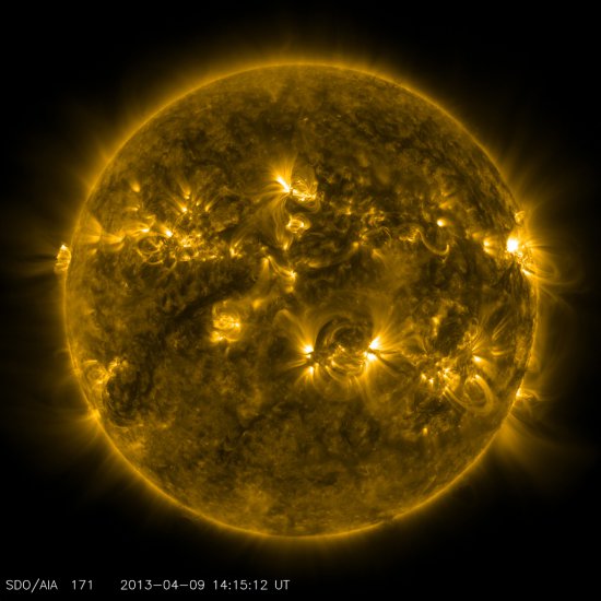 Nasa - Suns Quiet Corona.jpg