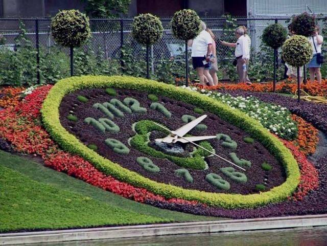 Piękne ogrody - zegar.jpg
