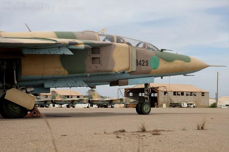MiG-23  radziecki  samolot myśliwski - MiG-23 8425 libijskich sił powietrznych.JPG