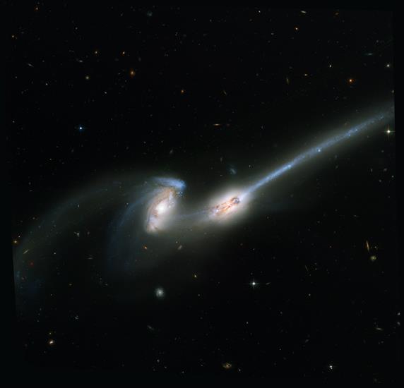 Teleskop Hubblea - heic0206h.tif