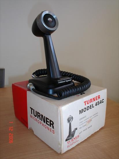 Mikrofony2 - Turner_454C.jpg