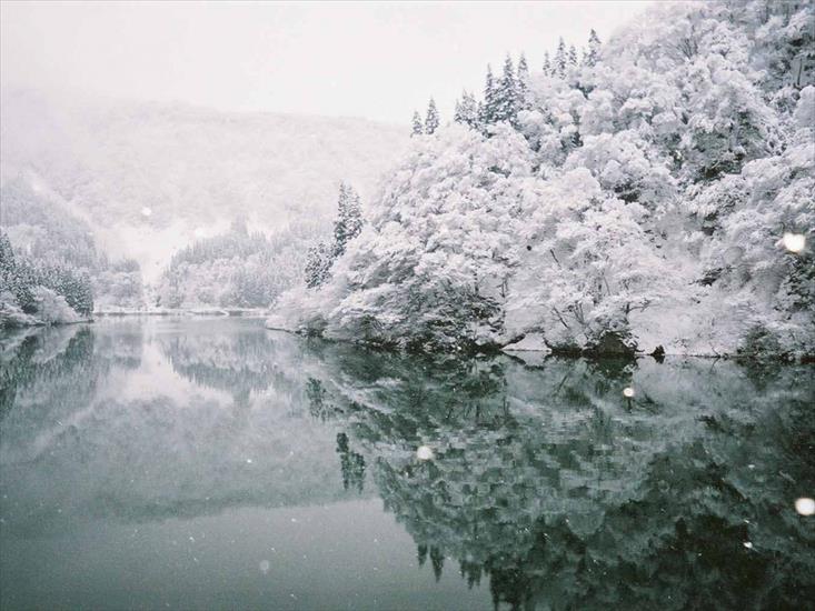 Pejzaż zimowy - lake-view-winter-wallpaper1.jpg
